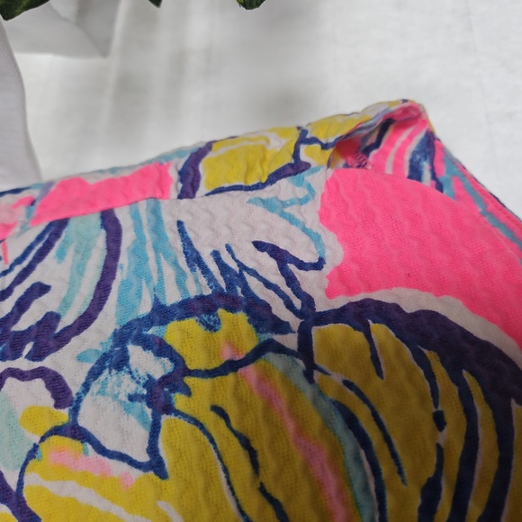 Lilly Pulitzer Pink Floral Women's Shorts - Picture 7 of 8